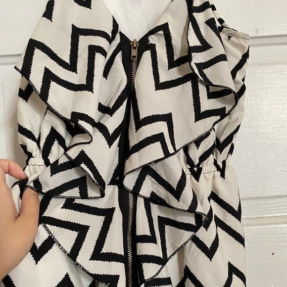 Prevett Patterned White Formal Party Dress, Sleeveless, Front Zip - Picture 2 of 4